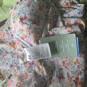 H&M Lightly Padded Floral Swimsuit